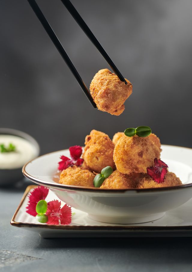 Kroeung Cauliflower wings